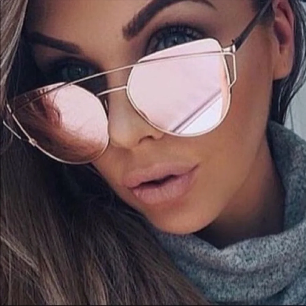 NEW Oversized Mirrored Rose Gold Sunnies